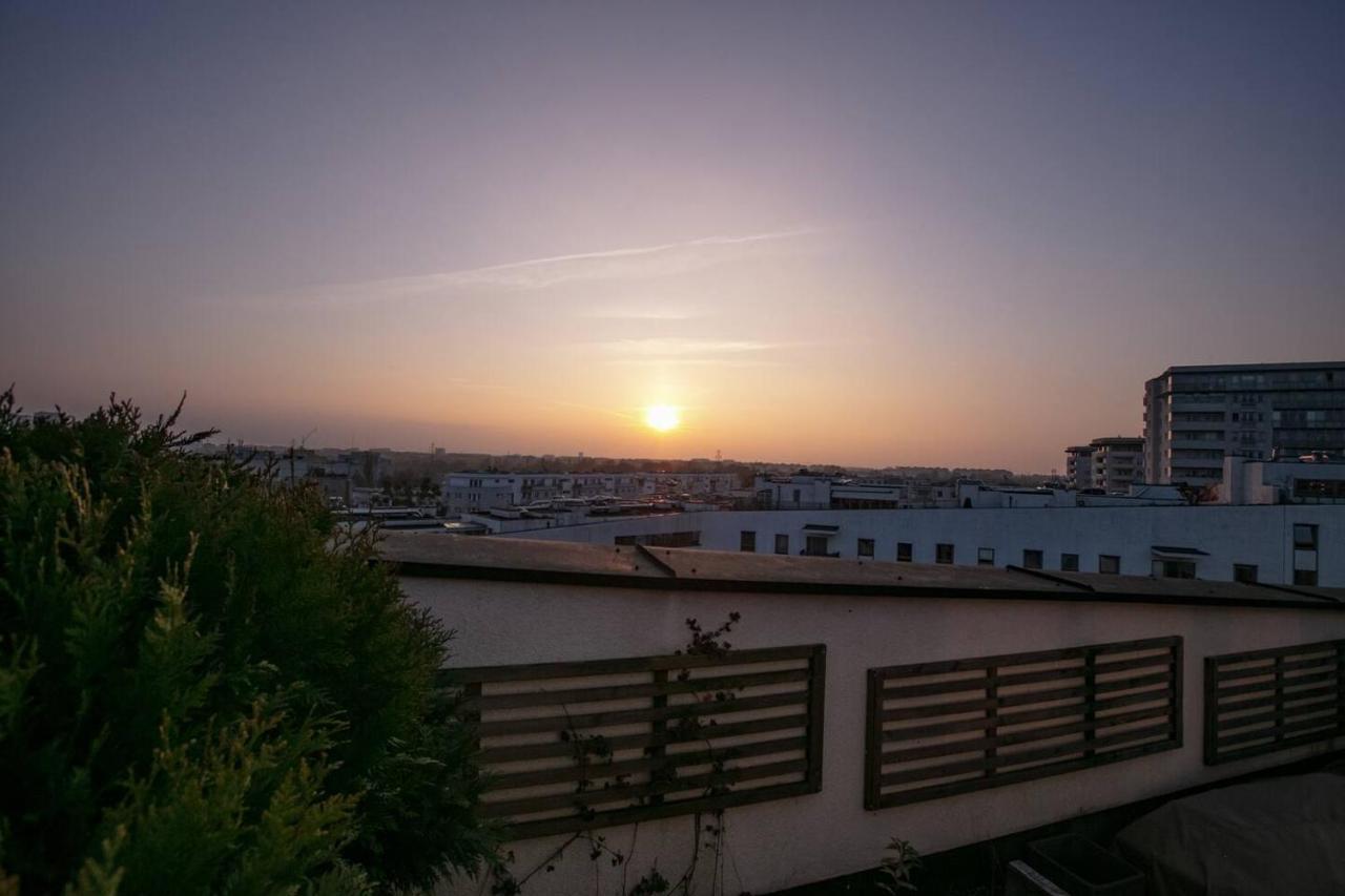 Dwupoziomowy, Rodzinny Apartament. Ochrona, Garaz. Варшава Экстерьер фото